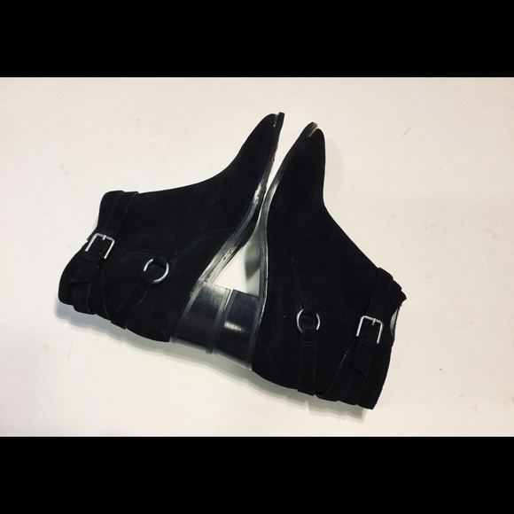 Marc Fisher Yatina black suede Chelsea boot - Picture 4 of 6